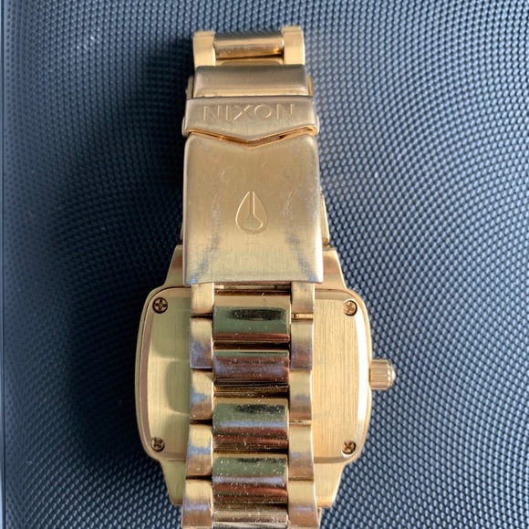 Nixon gold small player watch - Picture 2 of 6